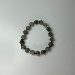 crystal and gold beaded necklace. stretchy bracelet